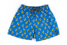 Cargar imagen en el visor de la galería, Pantaloneta de baño azul para hombre con diseño de bananas